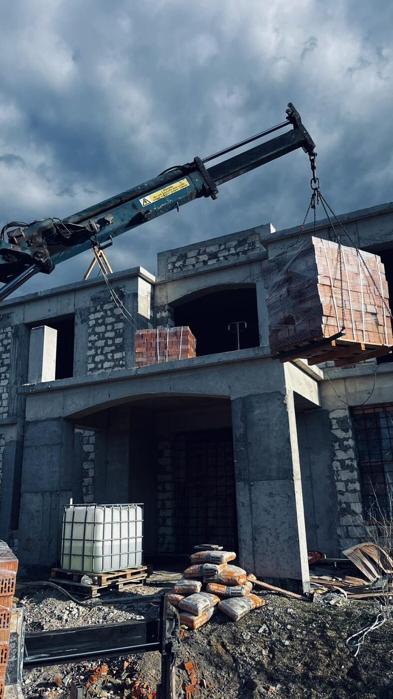 Lucrare Auto Grițcan — transport cu manipulator 7